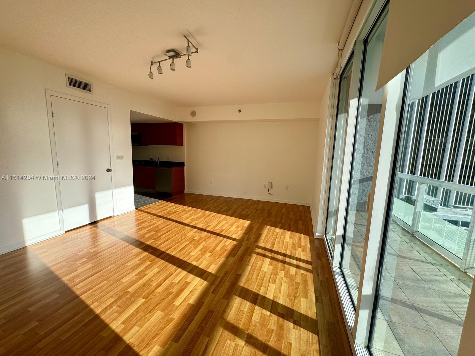 50 BISCAYNE CONDO - Residential Lease
