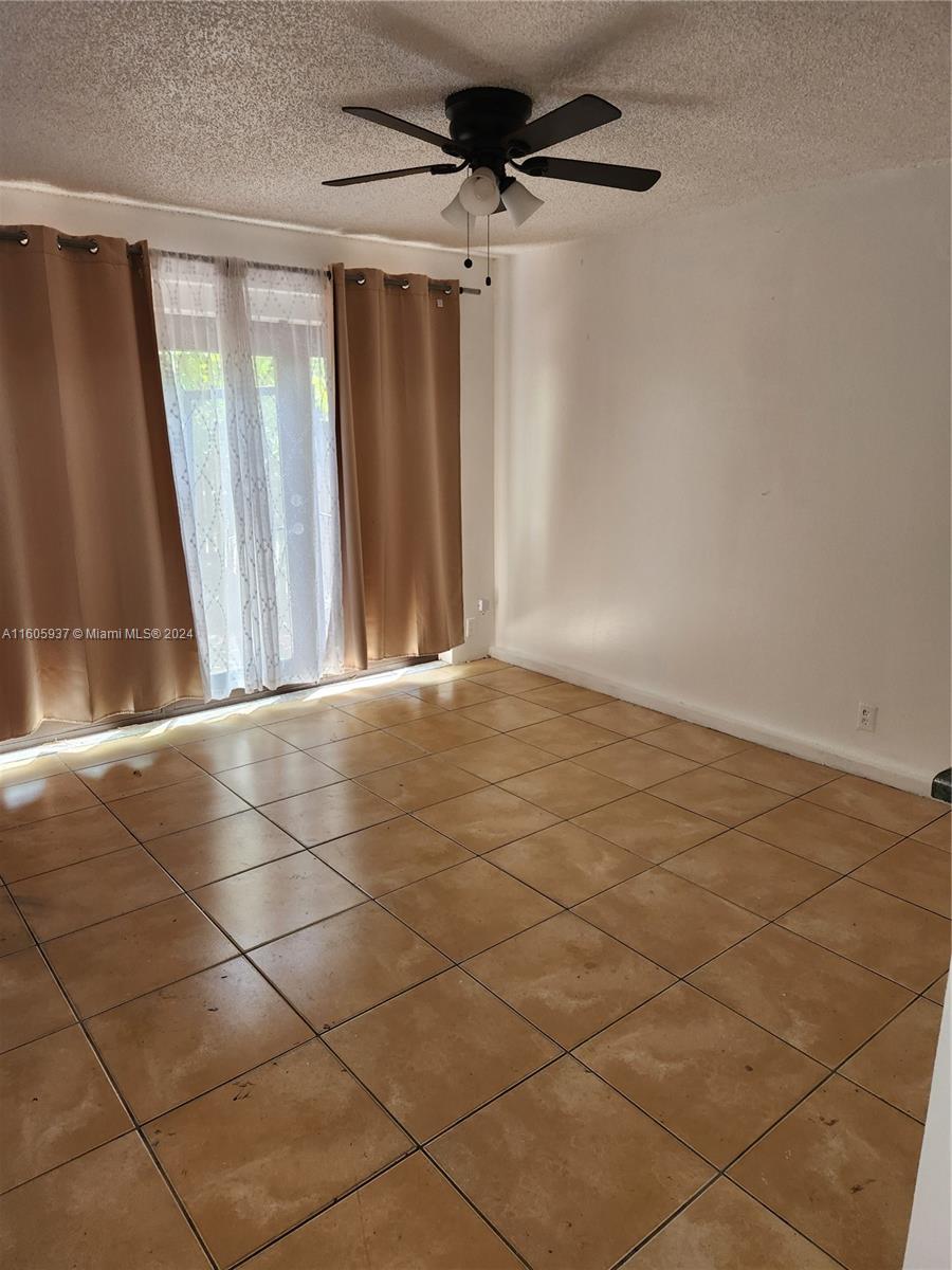 TAM O SHANTER VILLAS SEC - Residential