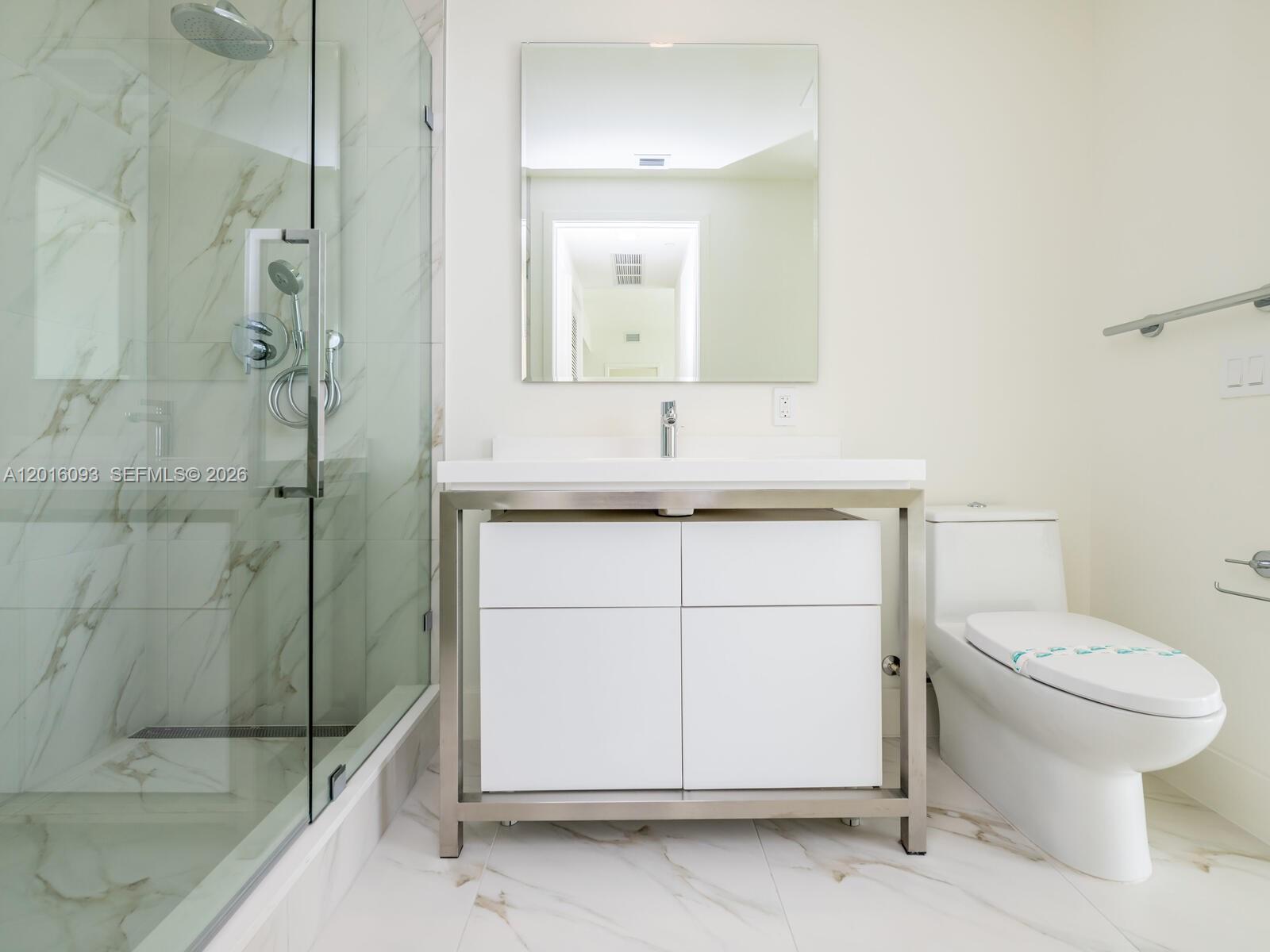 METROPICA NORTH TOWER ONE - Residential Lease