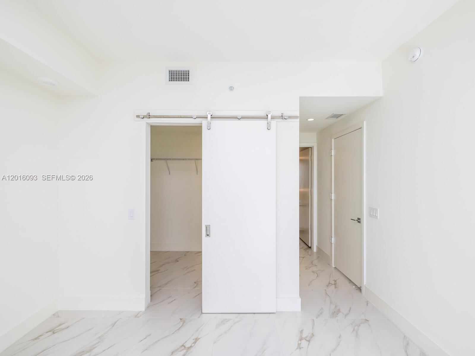 METROPICA NORTH TOWER ONE - Residential Lease