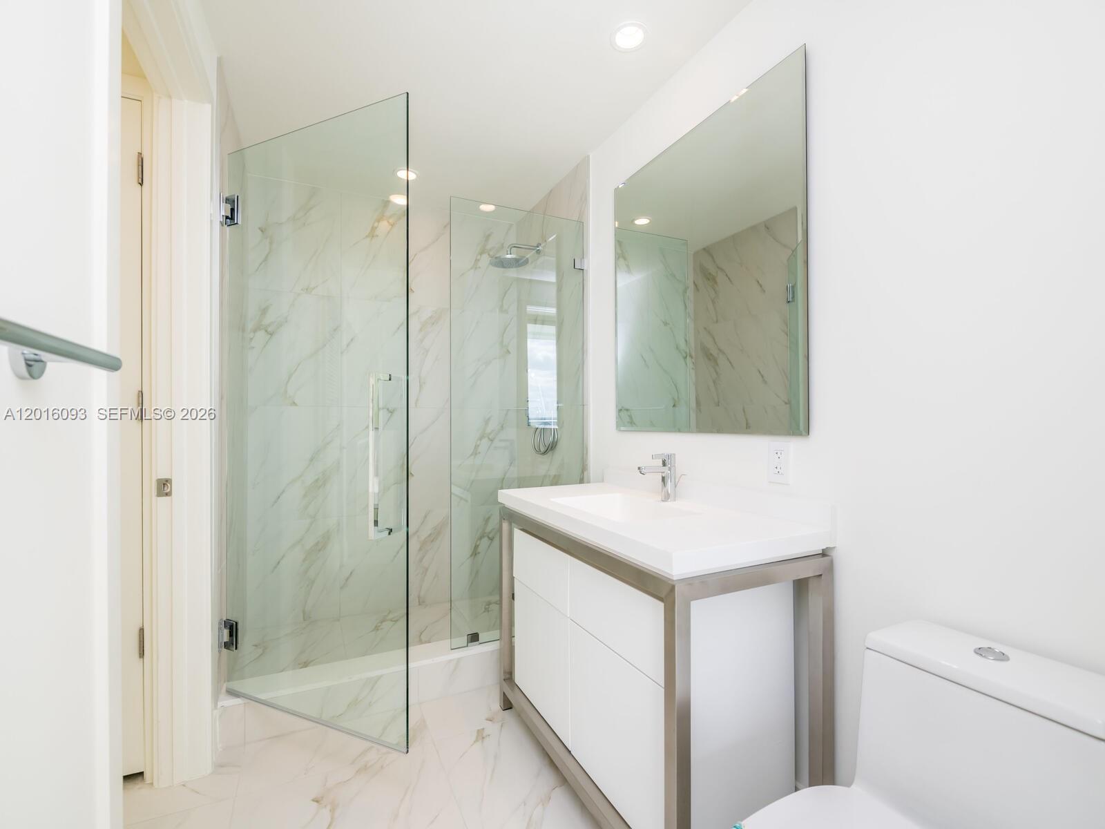 METROPICA NORTH TOWER ONE - Residential Lease