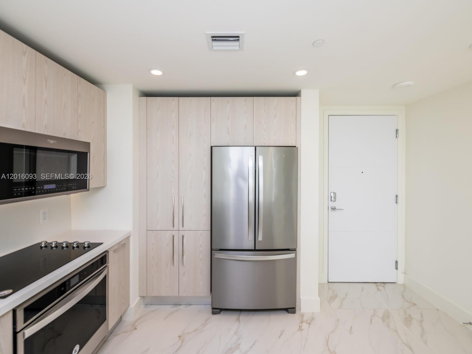 METROPICA NORTH TOWER ONE - Residential Lease