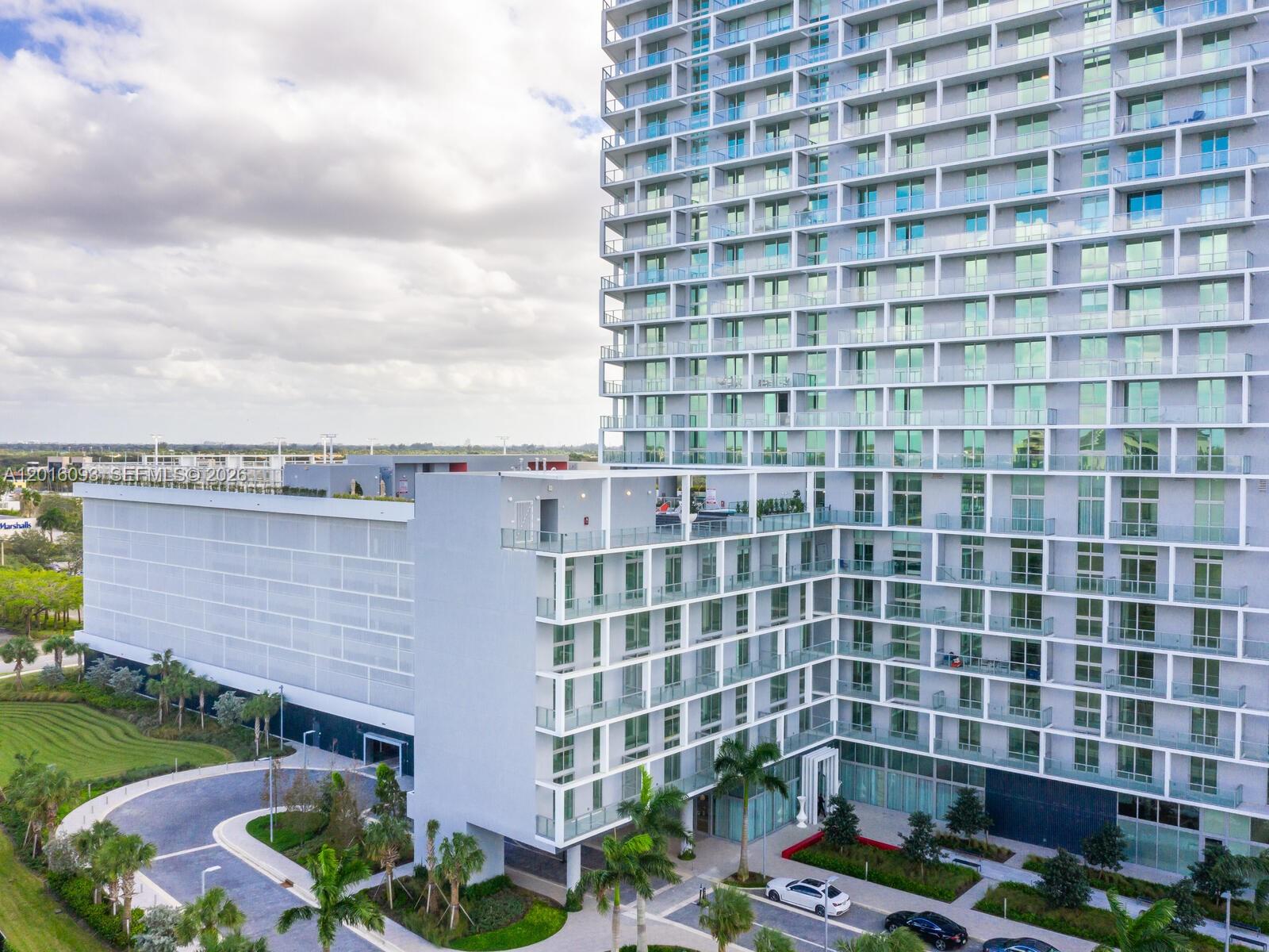 2000 S Metropica Way 2007