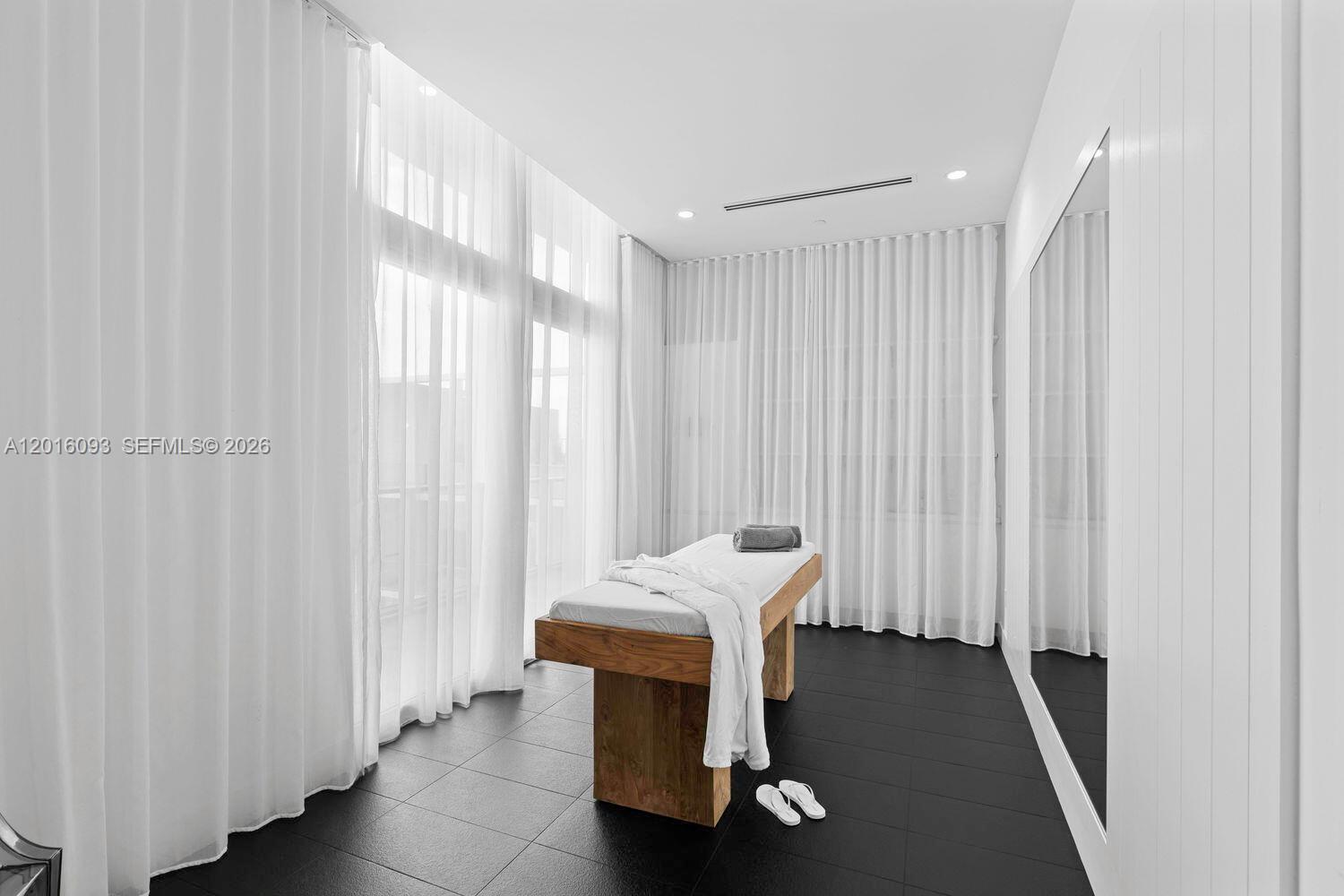 METROPICA NORTH TOWER ONE - Residential Lease