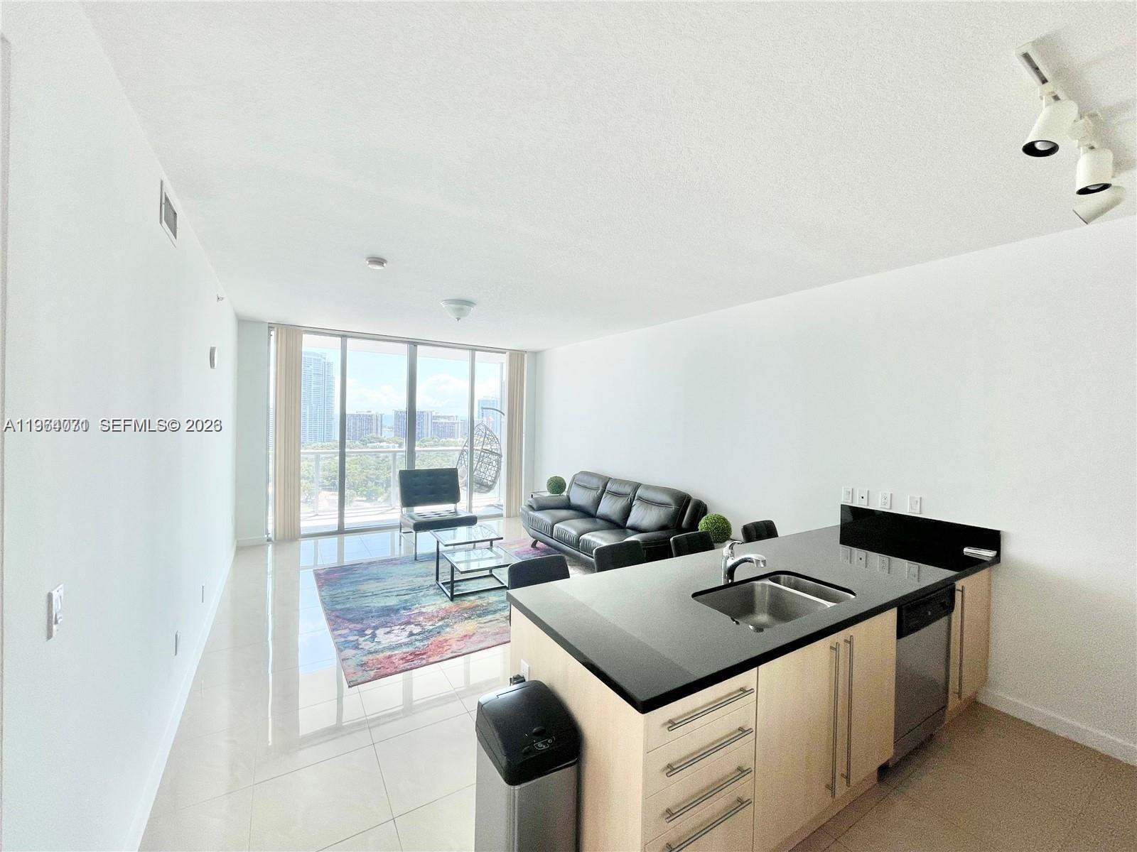 79 SW 12th St 2402-S