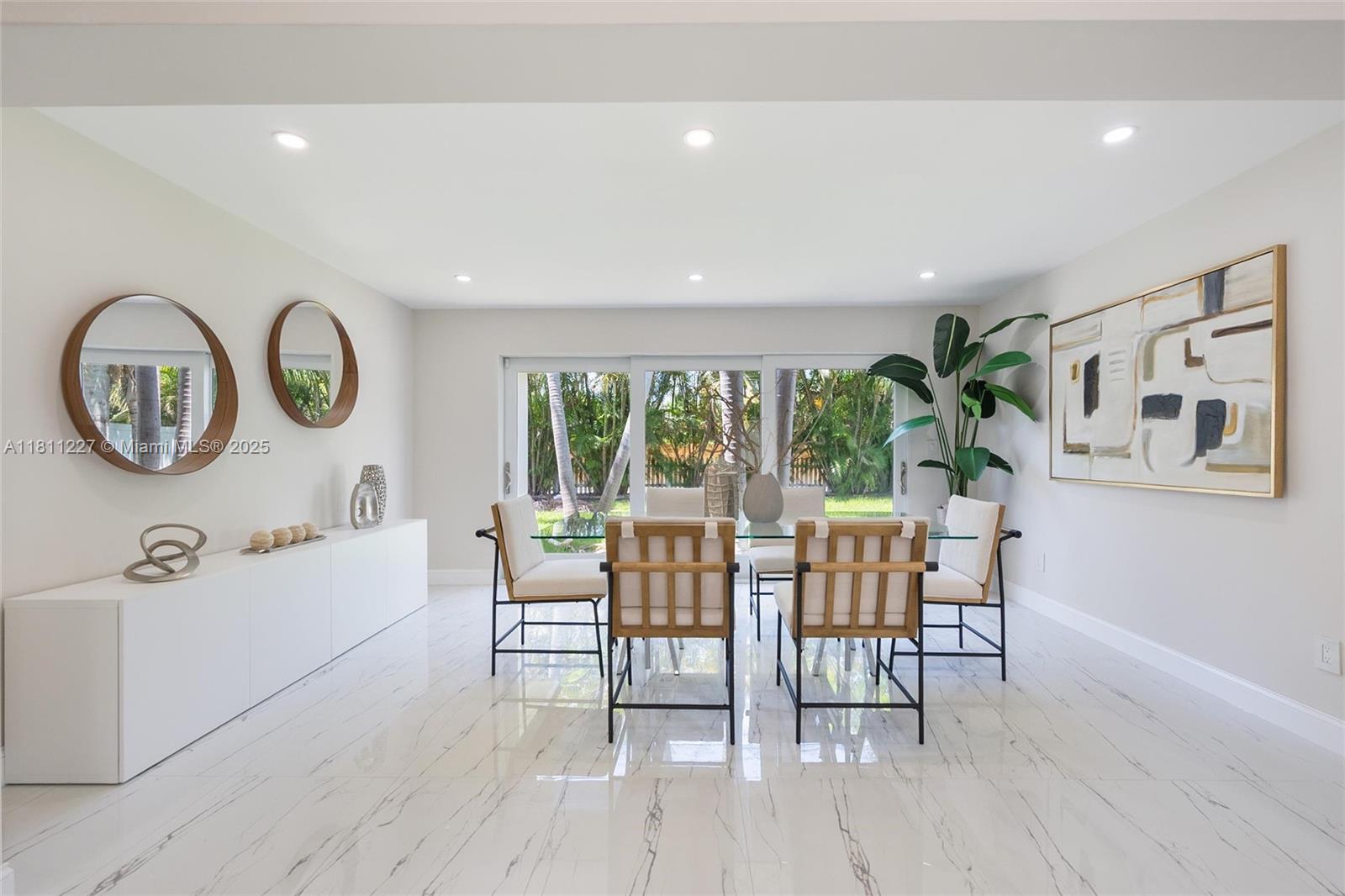 HOLLYWOOD HOMESITES HIGH - Residential