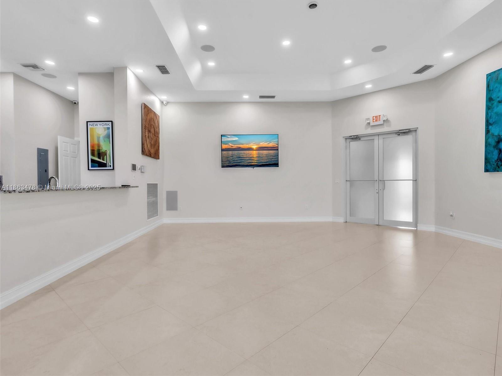 BELLAGIO VILLAS - Residential