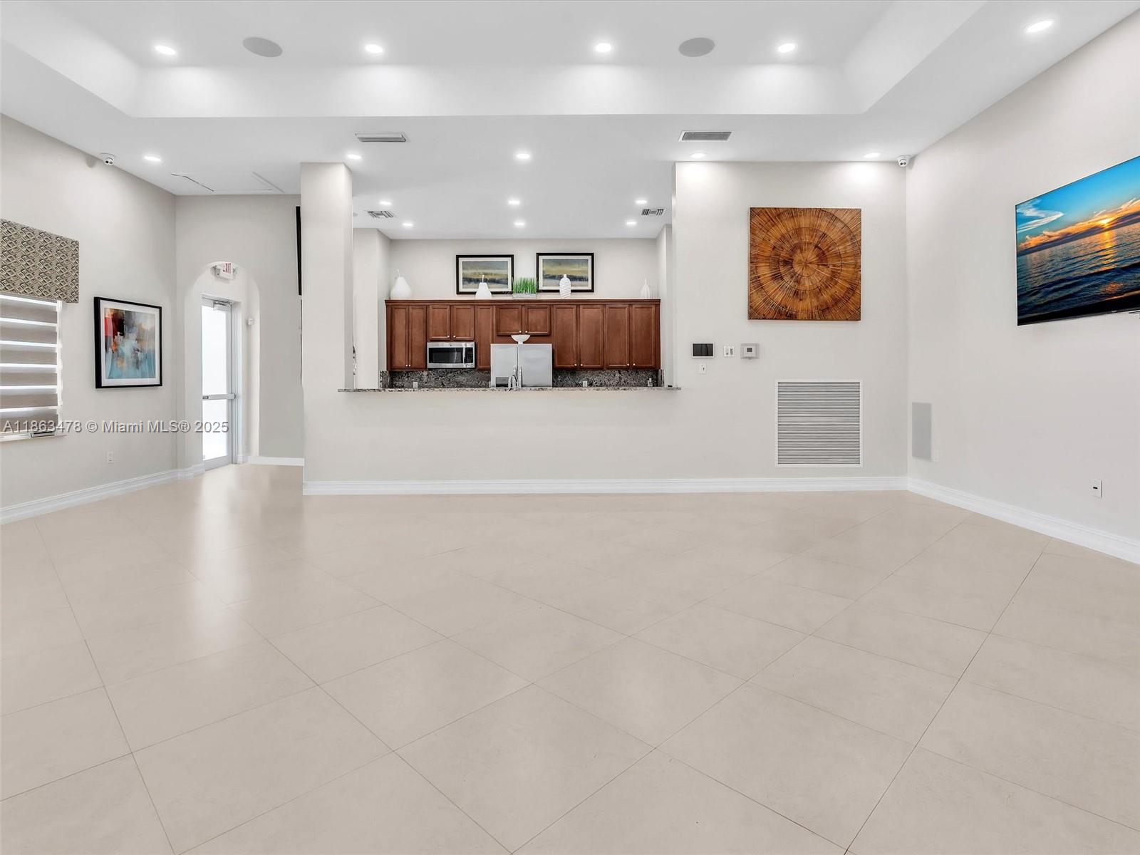 BELLAGIO VILLAS - Residential