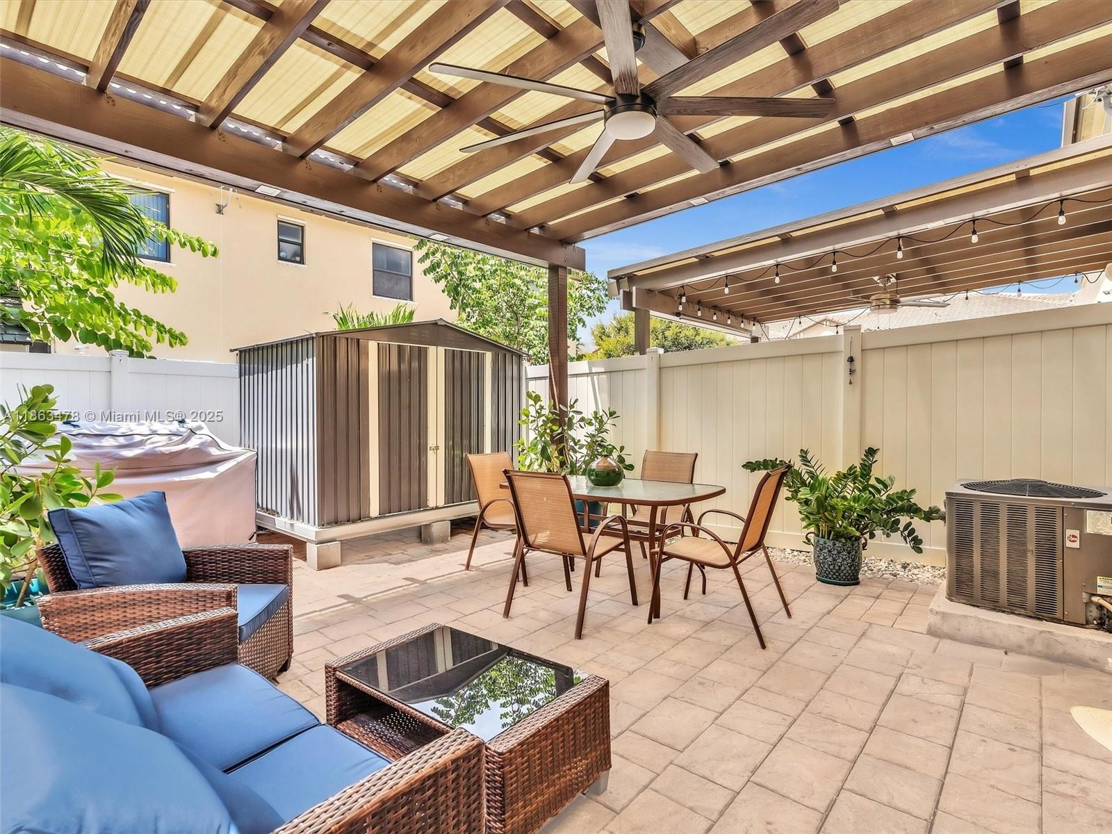 BELLAGIO VILLAS - Residential