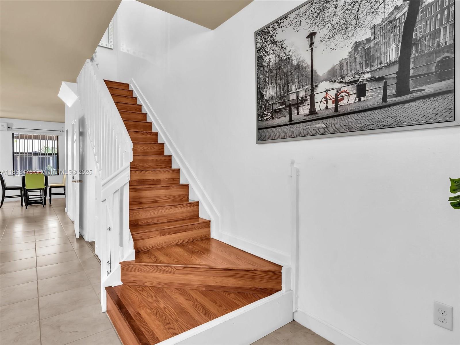 BELLAGIO VILLAS - Residential