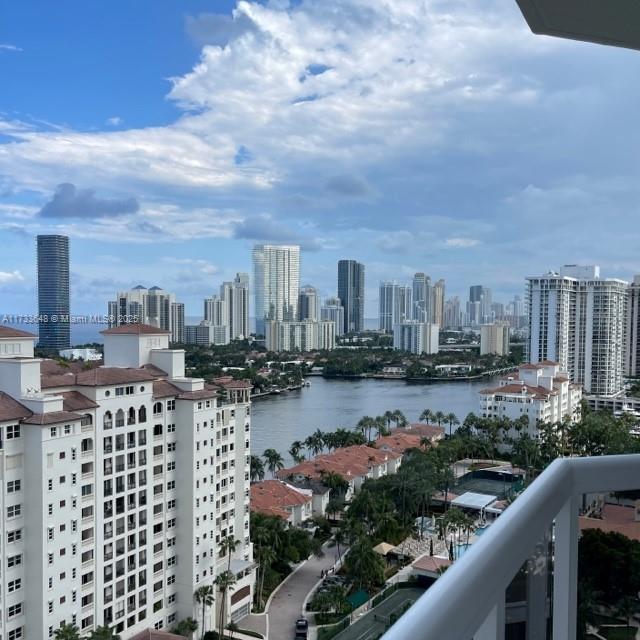 20185 E Country Club Dr 2101