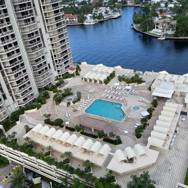20185 E Country Club Dr 2101