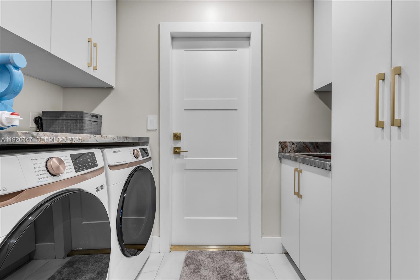 FOUR LAKES SEC 2 - Residential