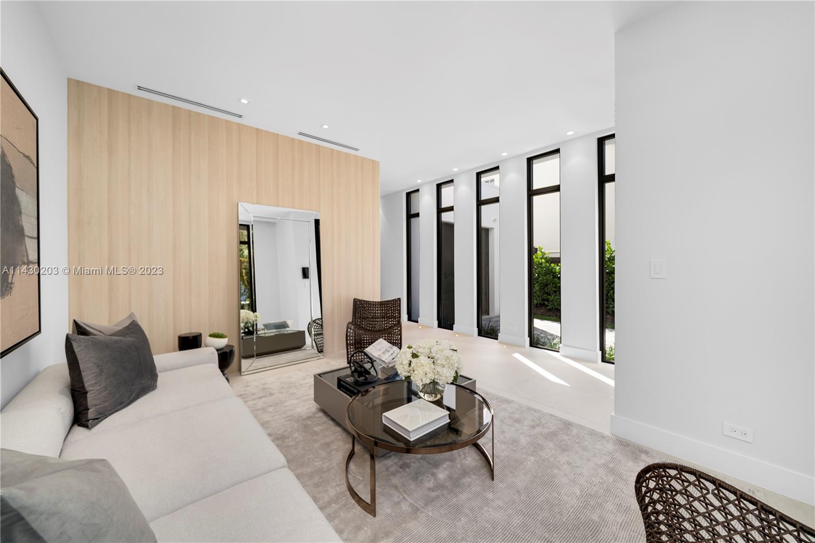 DOUGLAS CIRCLE - Residential