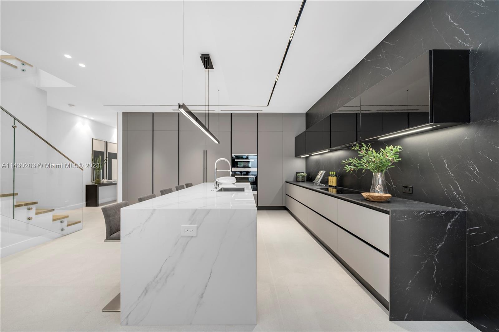 DOUGLAS CIRCLE - Residential