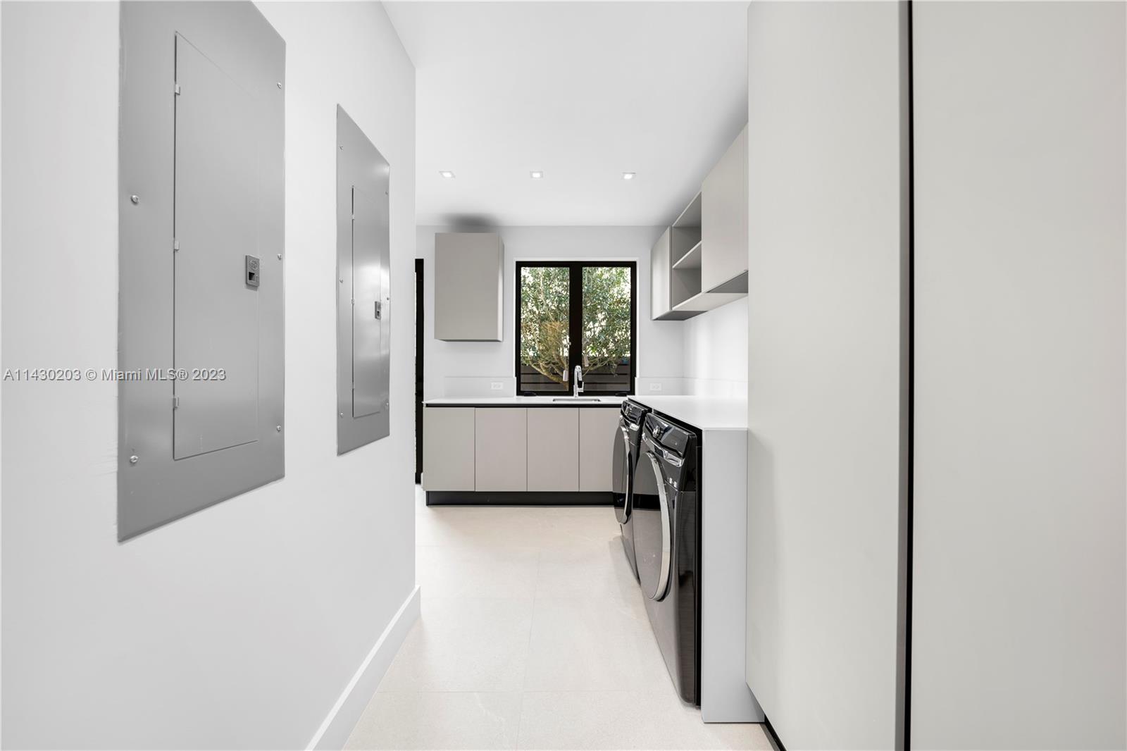 DOUGLAS CIRCLE - Residential