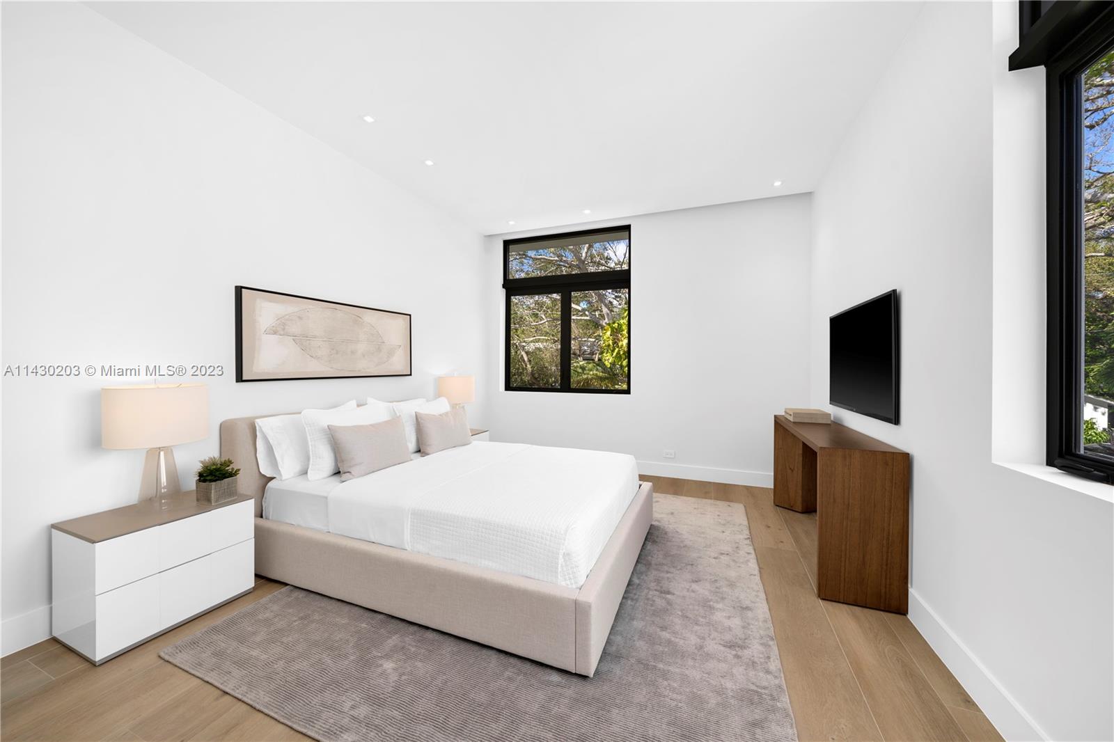 DOUGLAS CIRCLE - Residential