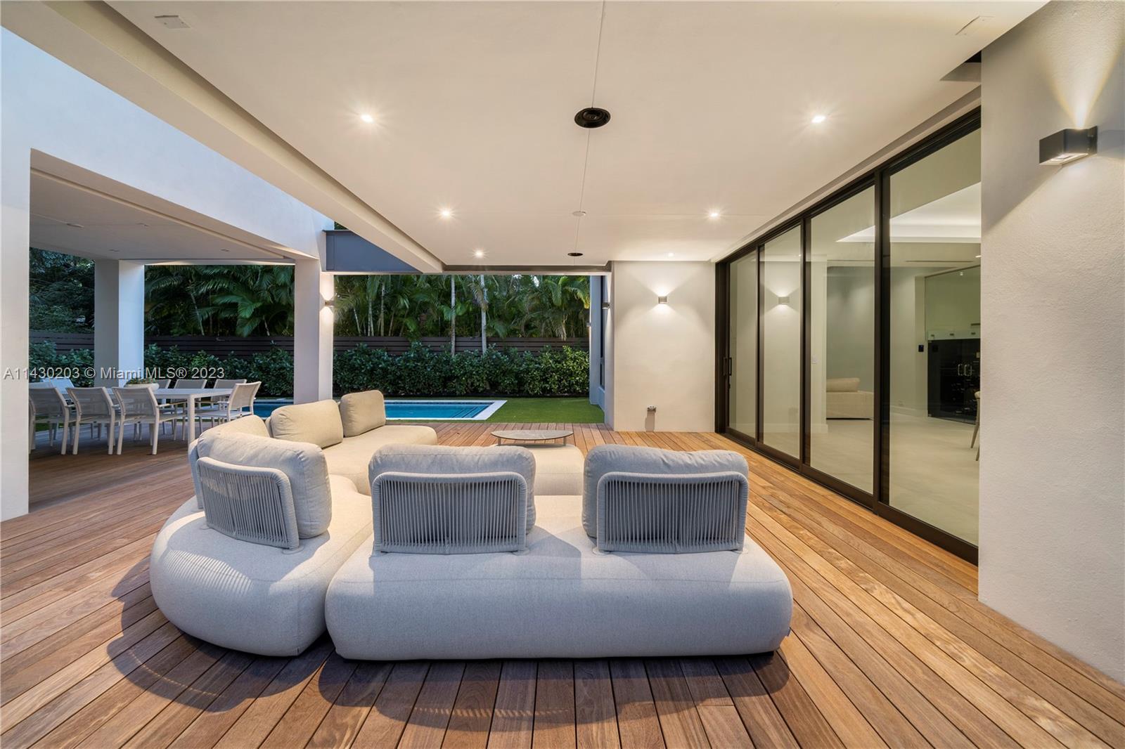 DOUGLAS CIRCLE - Residential