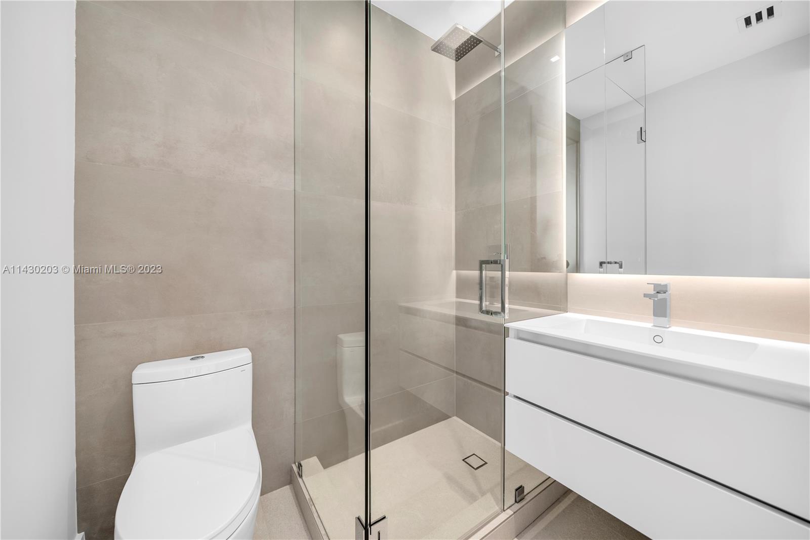 DOUGLAS CIRCLE - Residential