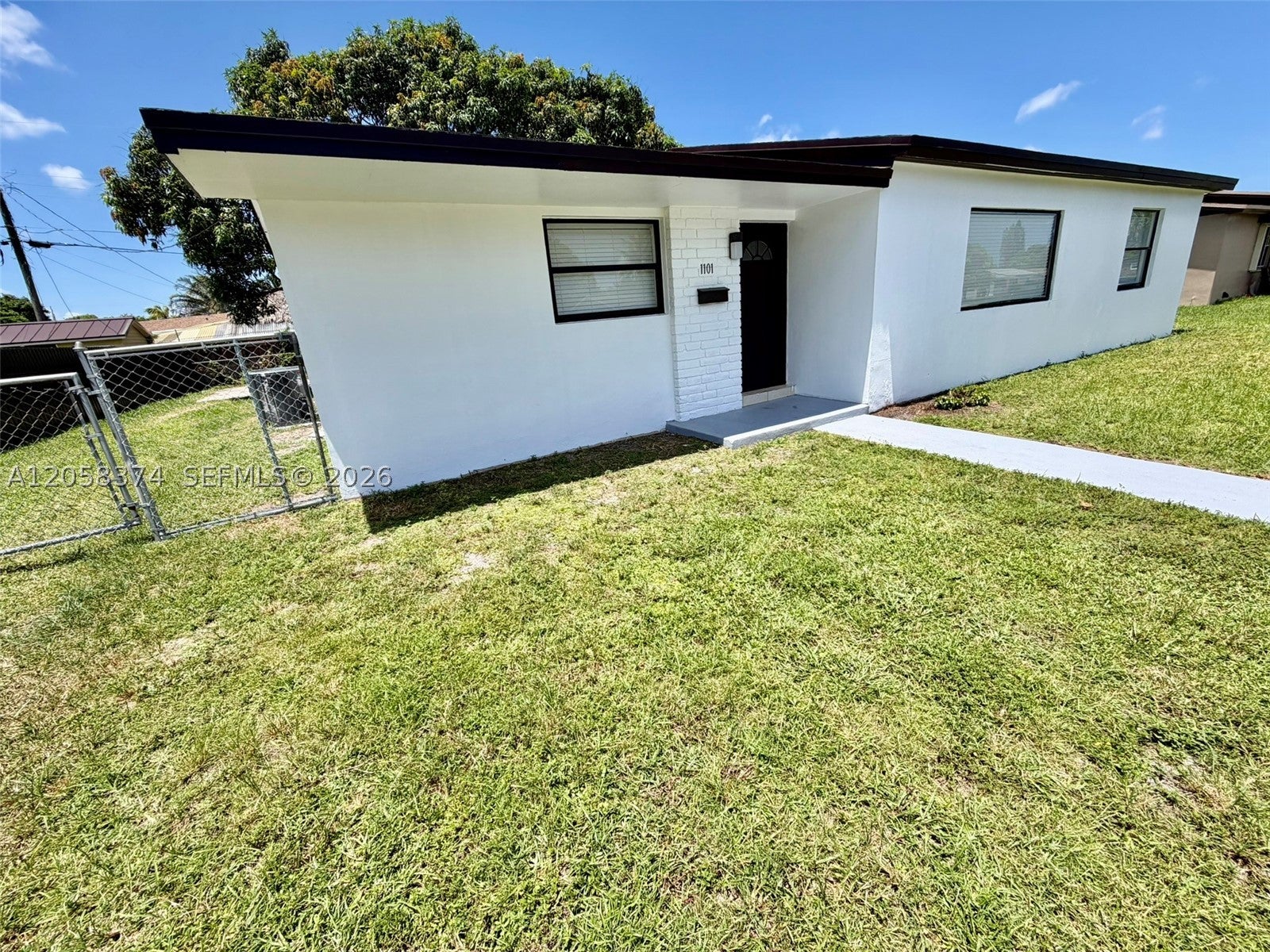 1101 NW 201st St