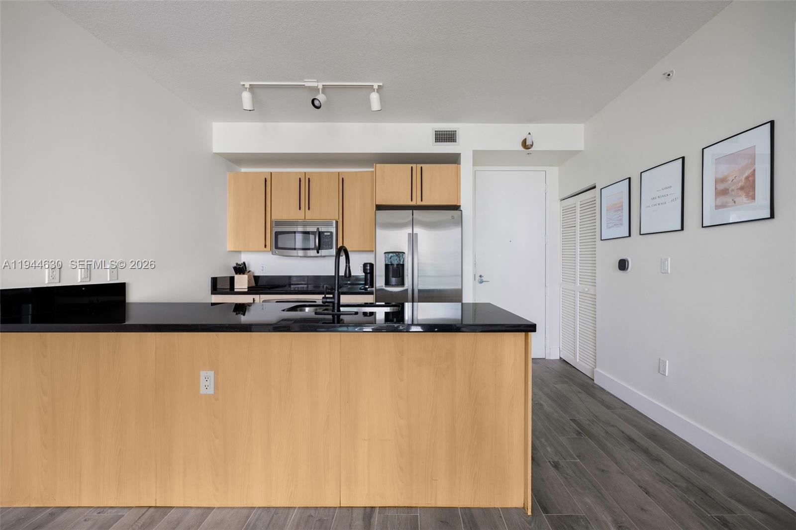 THE AXIS ON BRICKELL II C - Residential