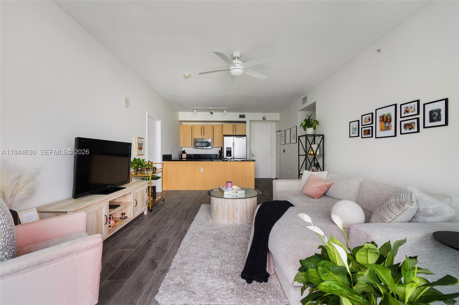 THE AXIS ON BRICKELL II C - Residential