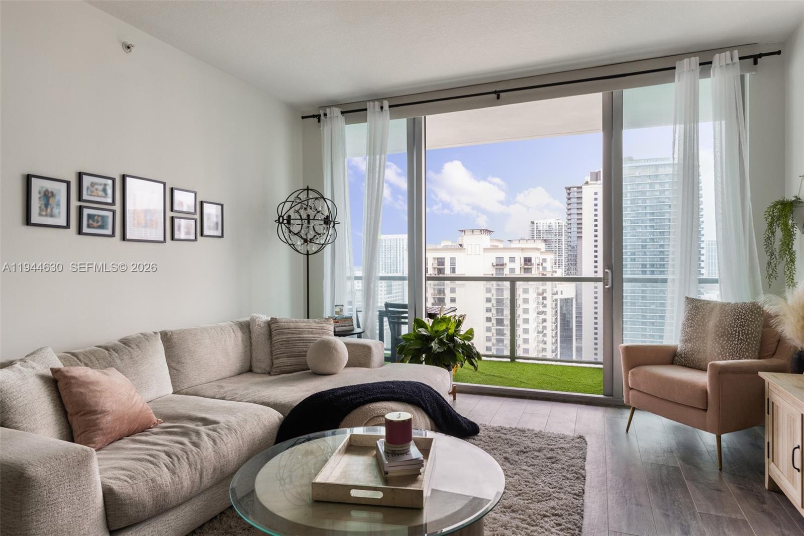 THE AXIS ON BRICKELL II C - Residential