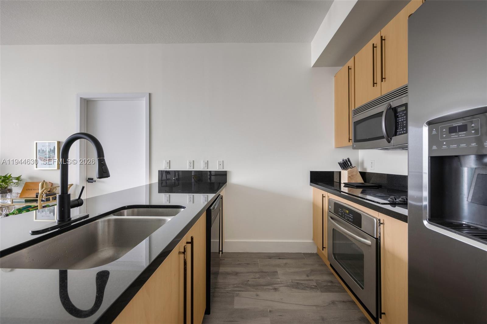 THE AXIS ON BRICKELL II C - Residential