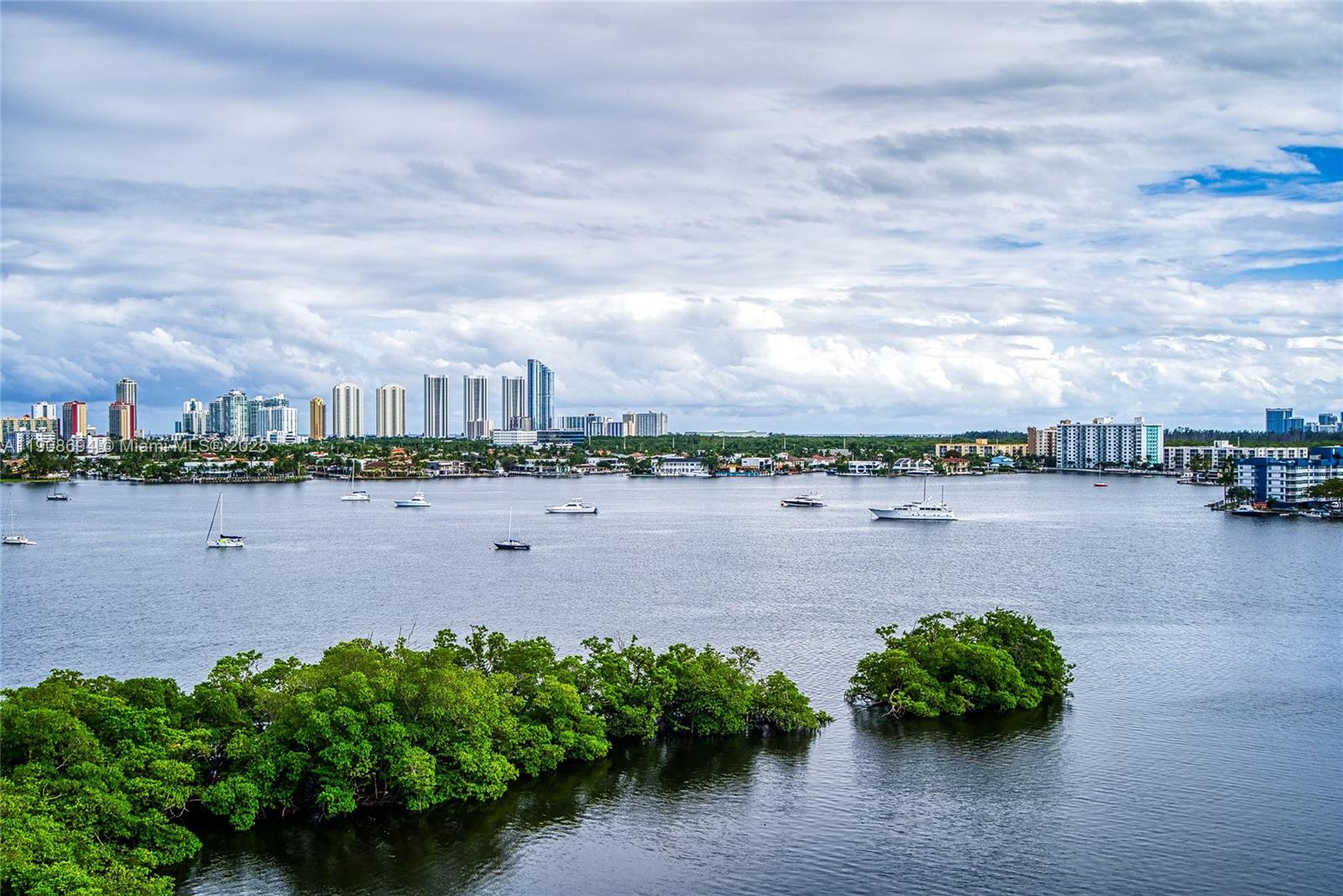 MARINA PALMS RESIDENCES S - Residential