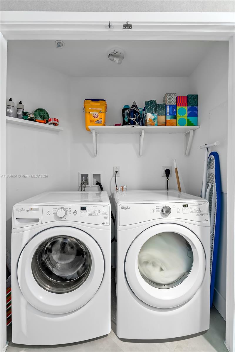 MARINA PALMS RESIDENCES S - Residential