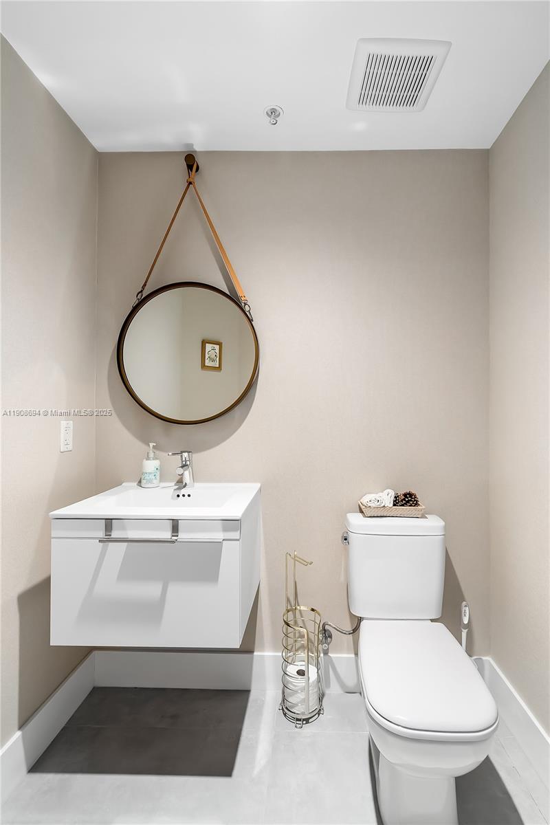 MARINA PALMS RESIDENCES S - Residential