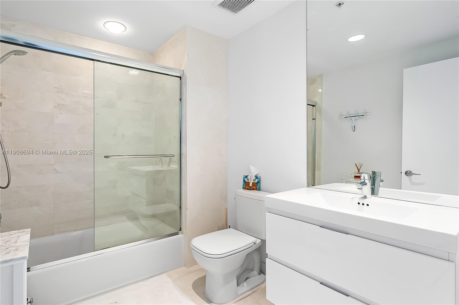 MARINA PALMS RESIDENCES S - Residential