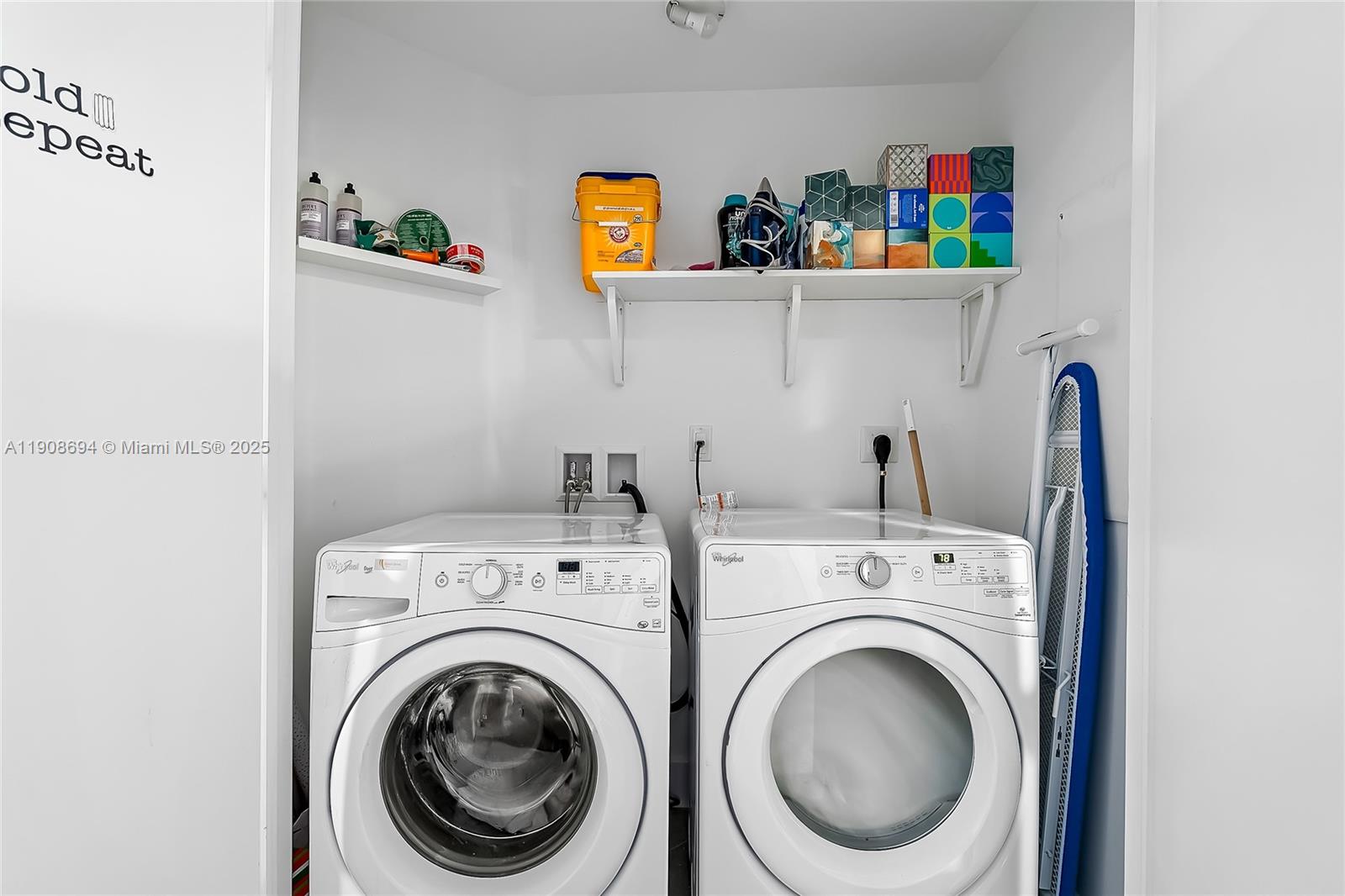 MARINA PALMS RESIDENCES S - Residential