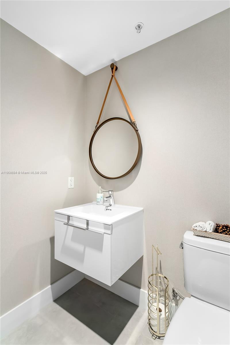 MARINA PALMS RESIDENCES S - Residential