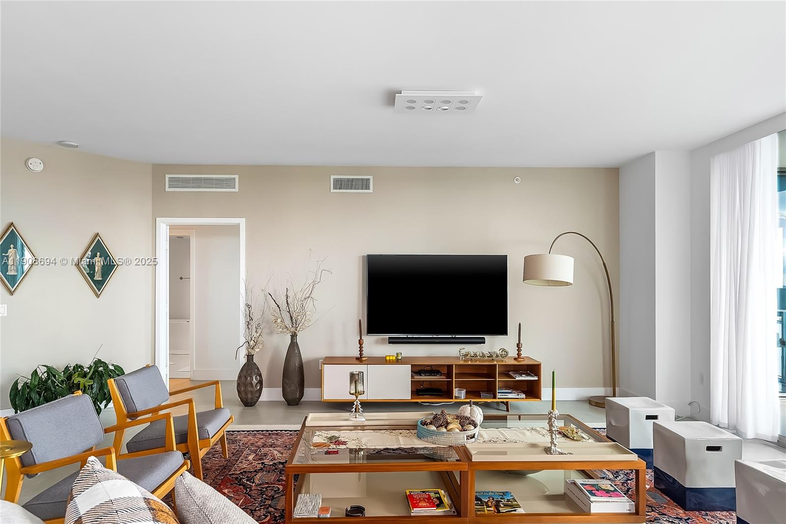 MARINA PALMS RESIDENCES S - Residential