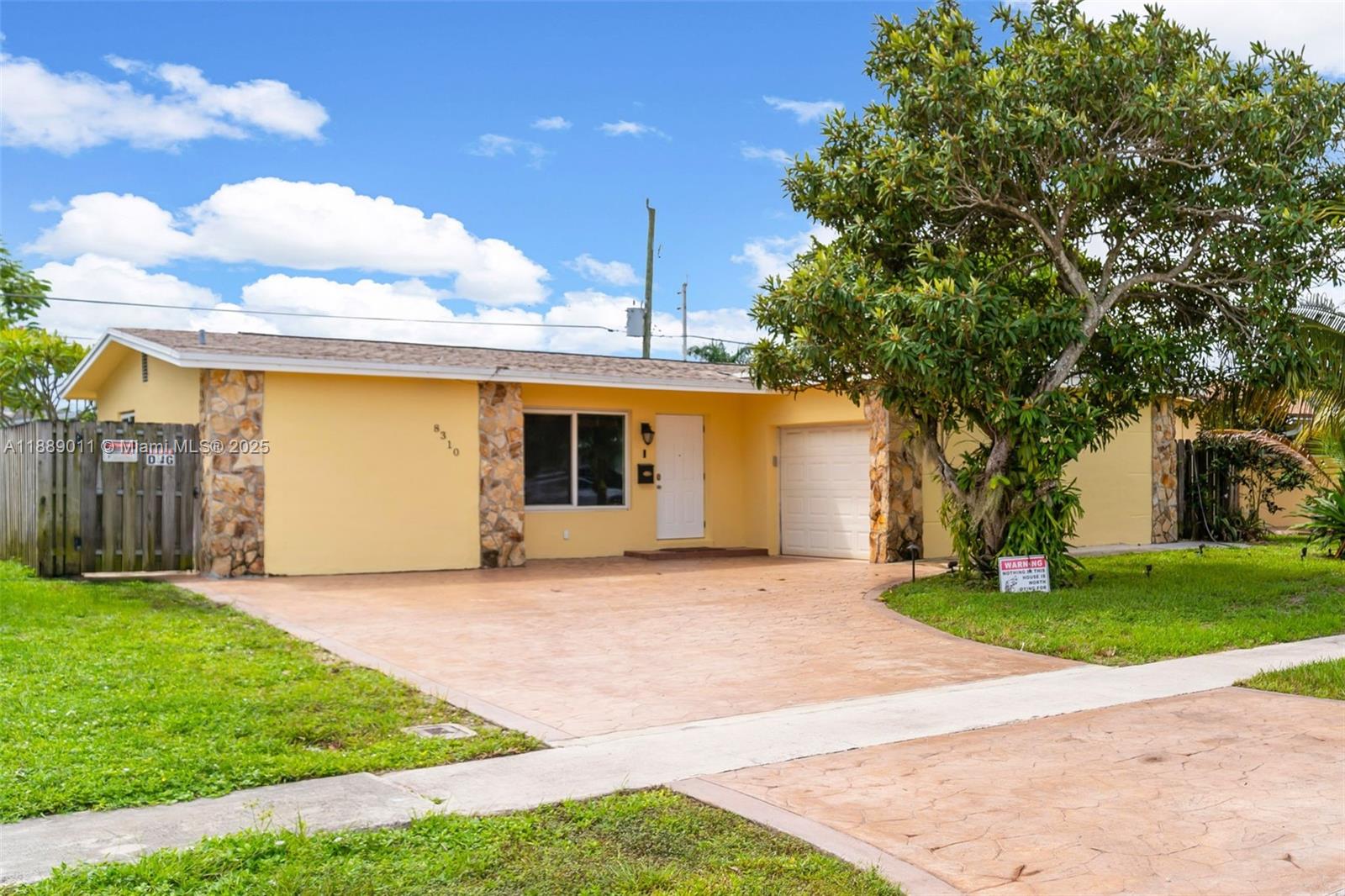 SUNRISE GOLF VILLAGE SEC - Residential
