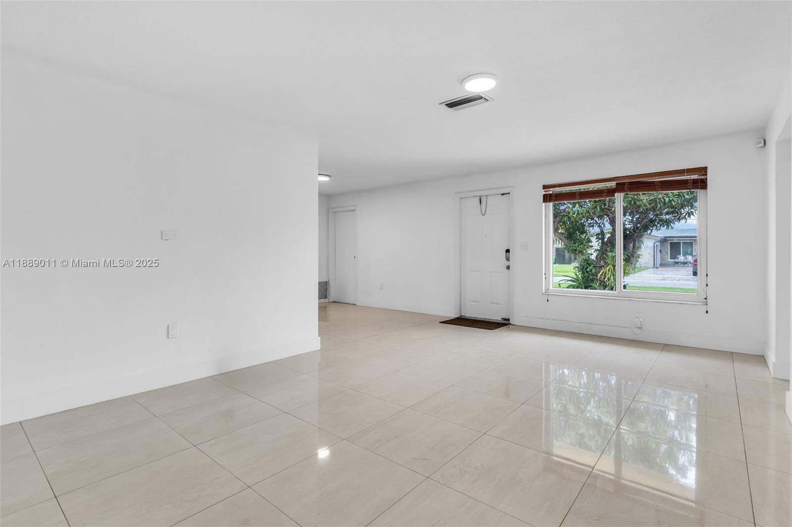 SUNRISE GOLF VILLAGE SEC - Residential