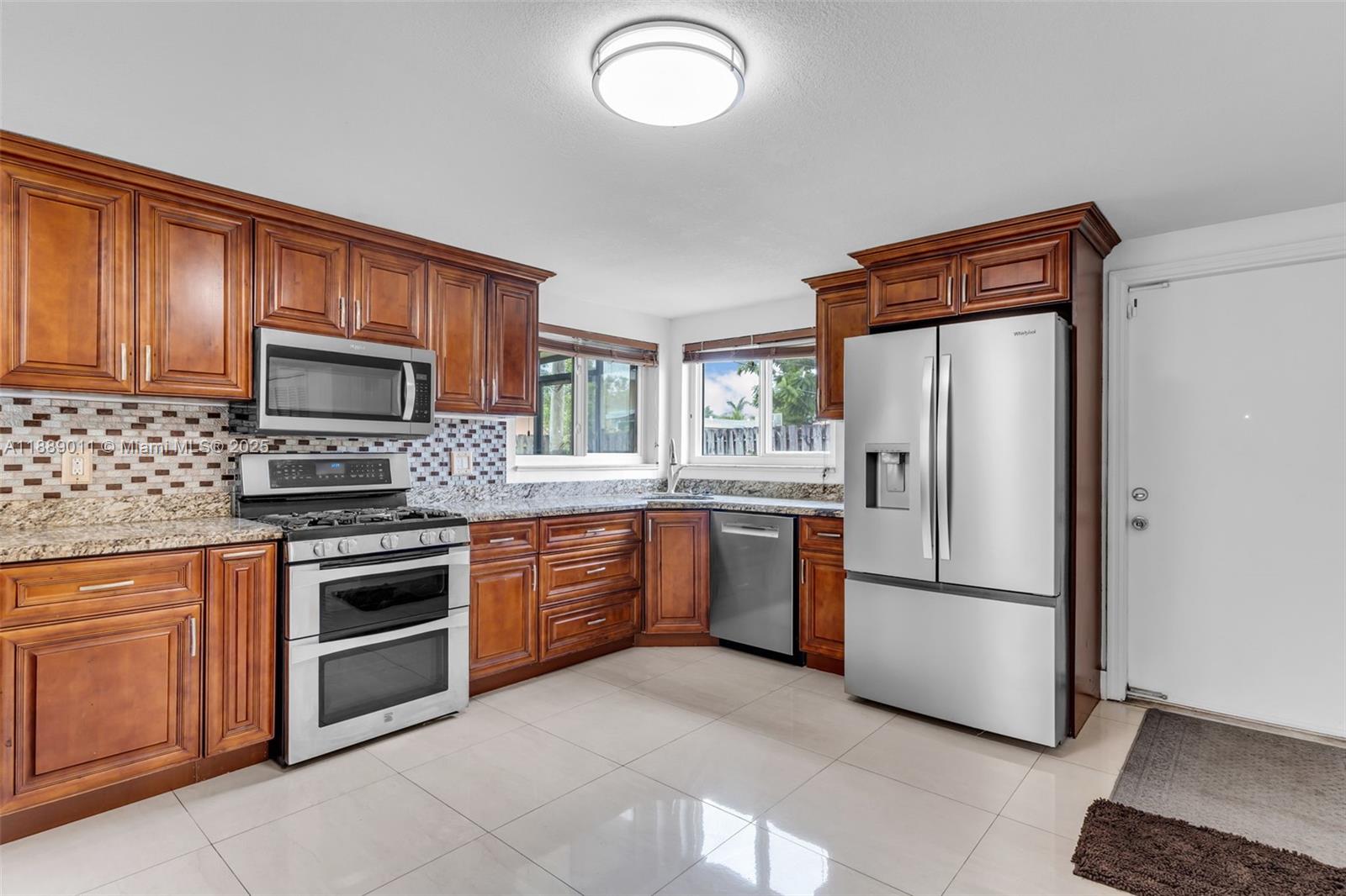 SUNRISE GOLF VILLAGE SEC - Residential