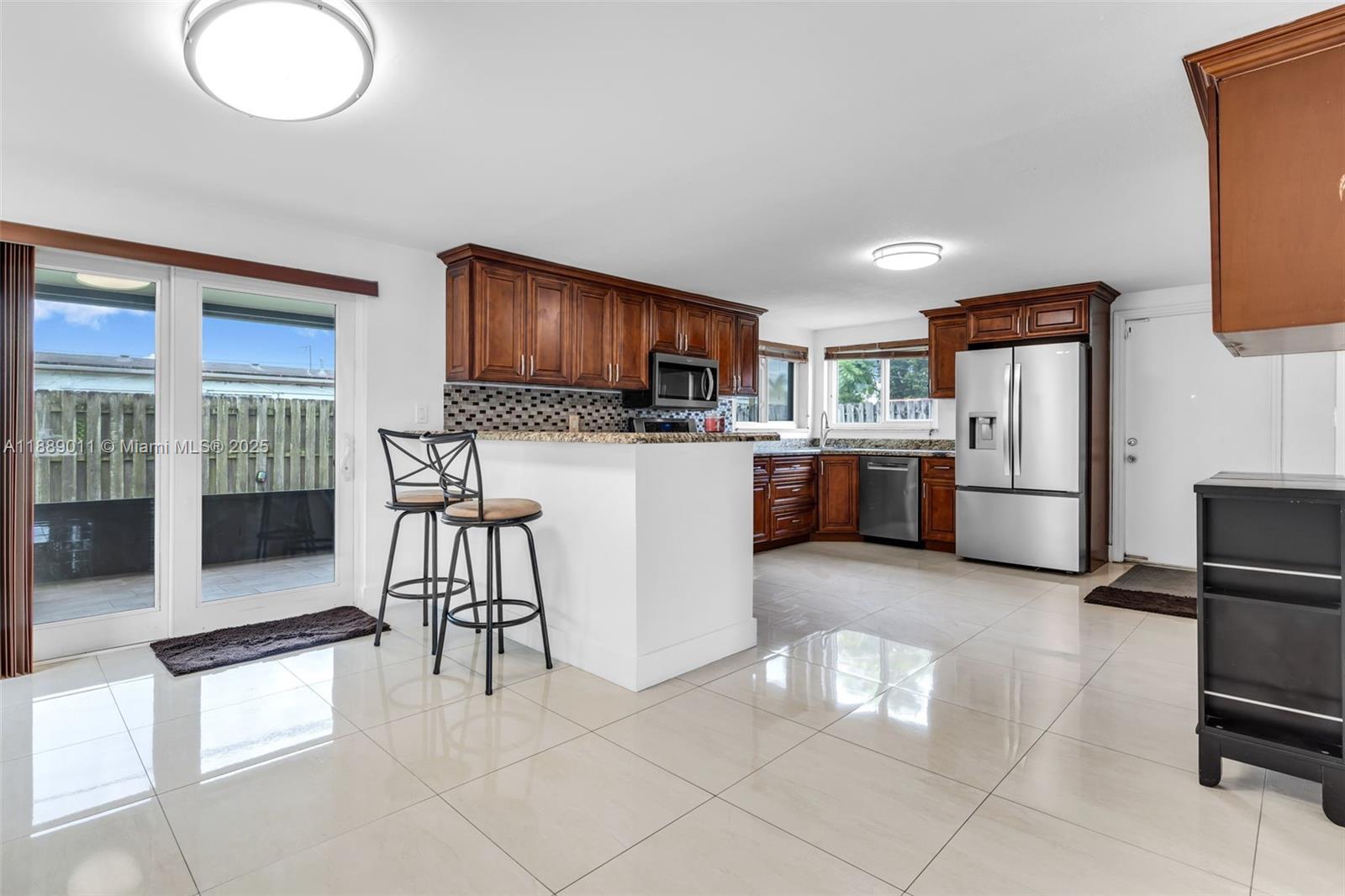 SUNRISE GOLF VILLAGE SEC - Residential