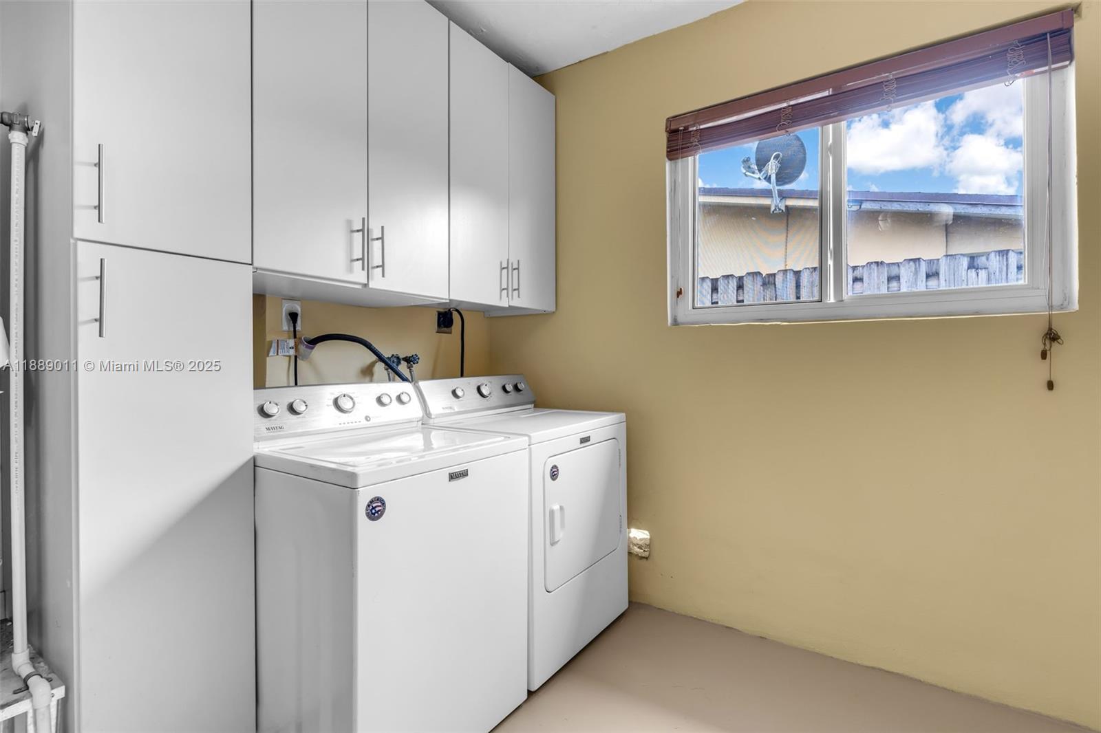 SUNRISE GOLF VILLAGE SEC - Residential