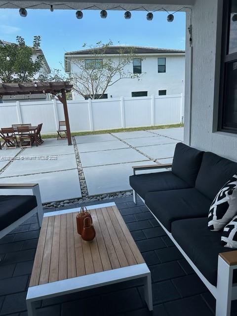 MC RESIDENTIAL - Residential