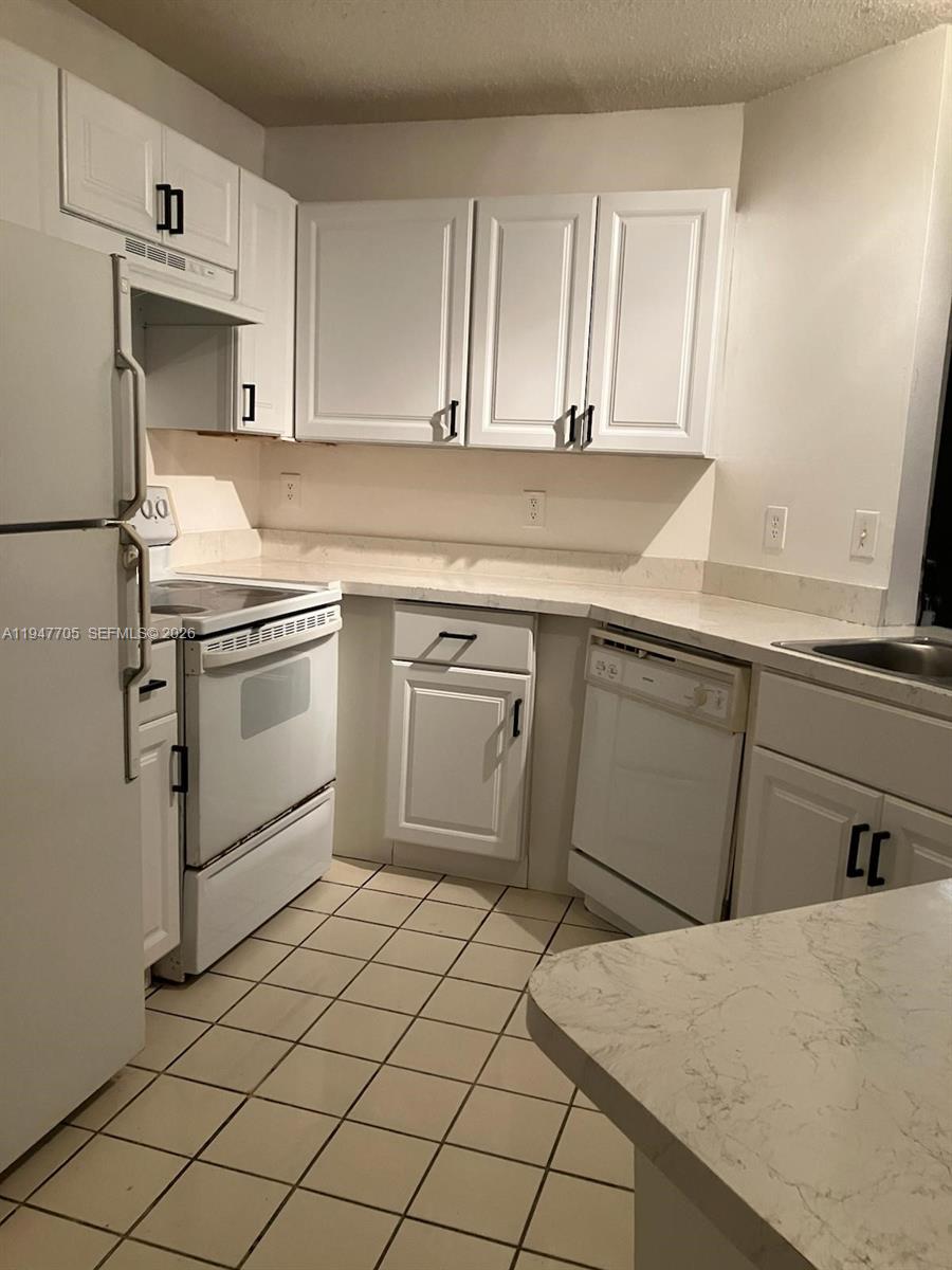 4035 W Mcnab Rd F104