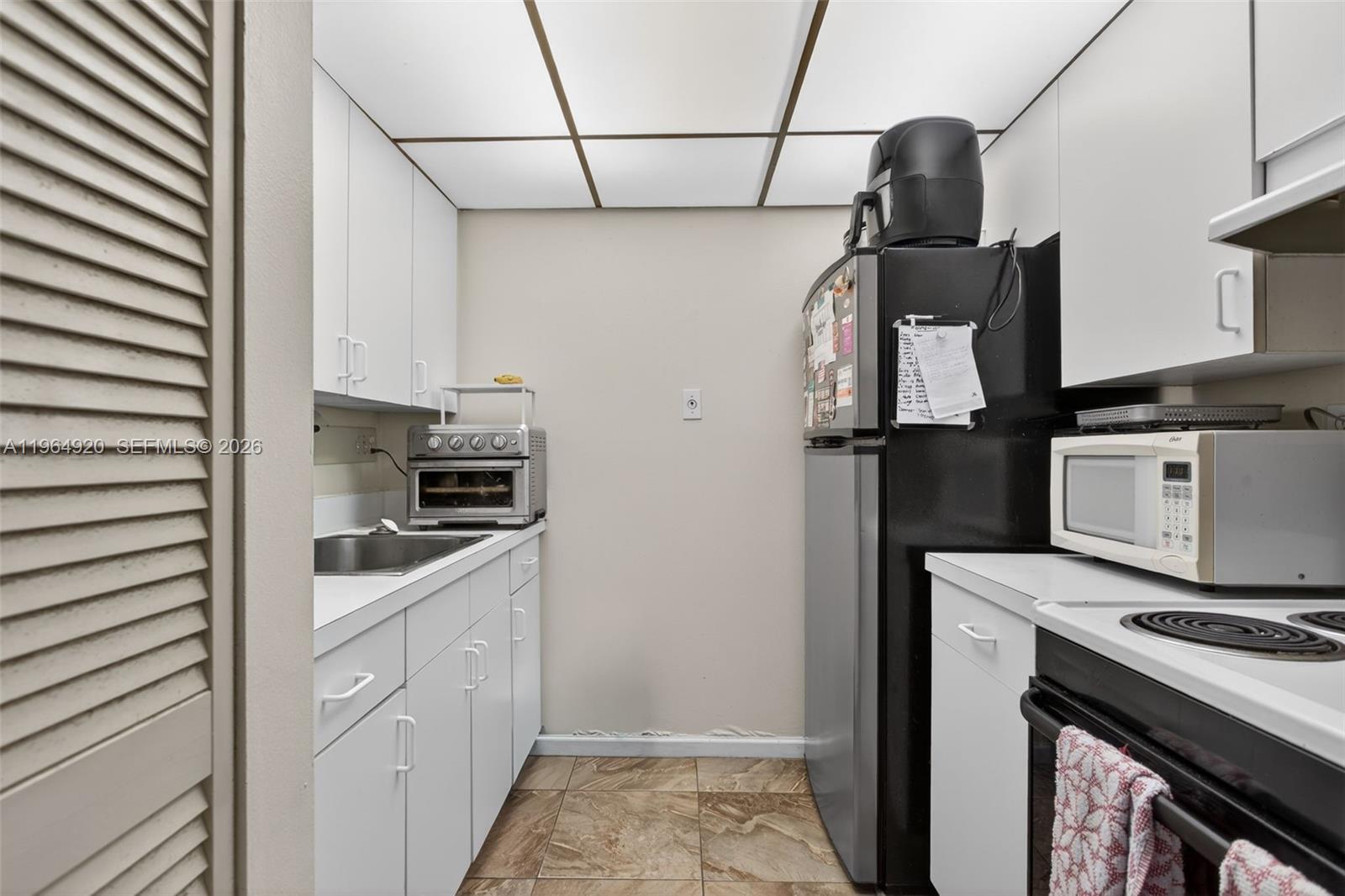 RAMBLEWOOD EAST CONDO - Residential