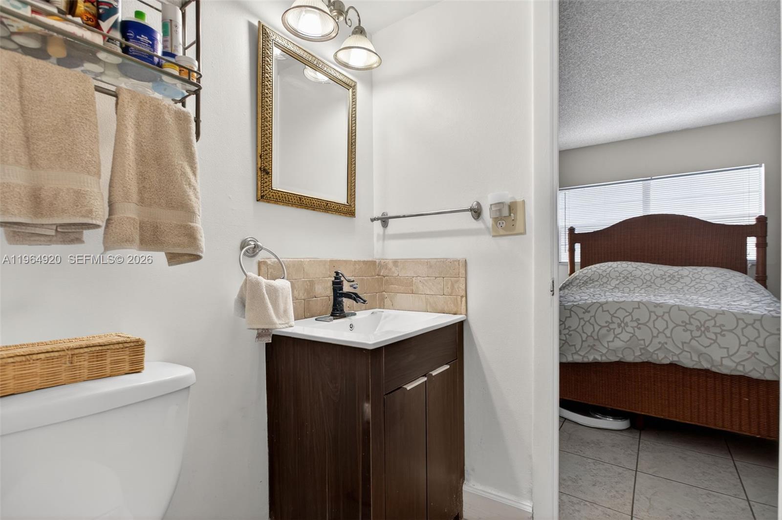 RAMBLEWOOD EAST CONDO - Residential