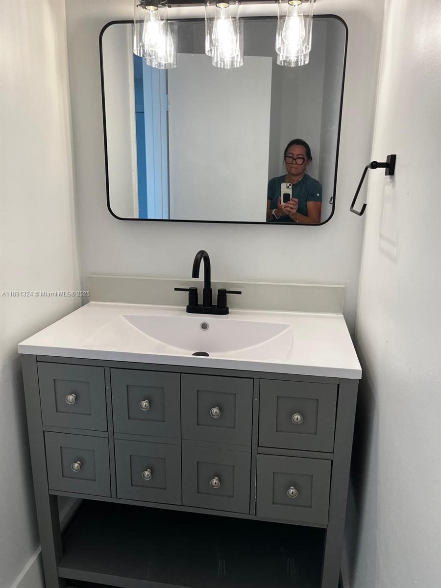 2ND ADDN TO PALM SPRINGS V - Residential Lease