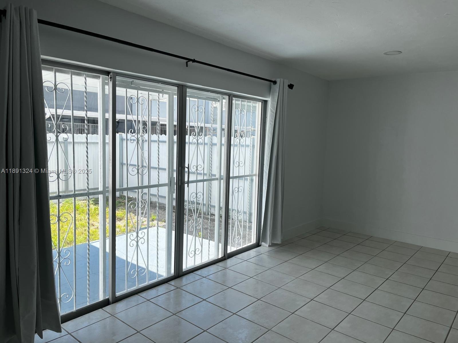 2ND ADDN TO PALM SPRINGS V - Residential Lease