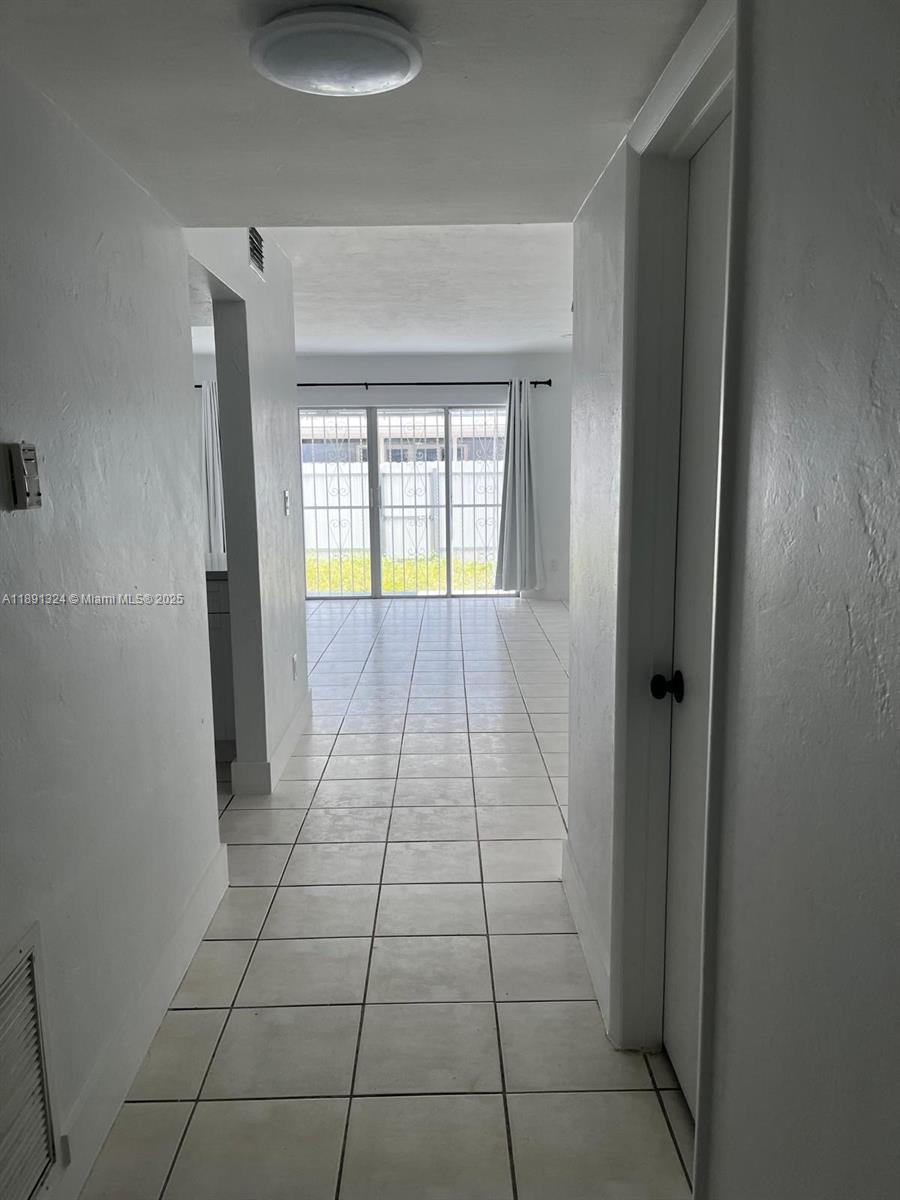 2ND ADDN TO PALM SPRINGS V - Residential Lease
