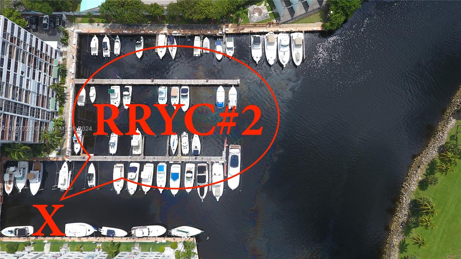 RIVER RUN YACHT CLUB COND - Land