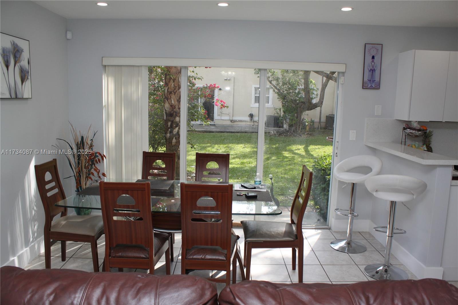 PEMBROKE ISLES 1 - Residential