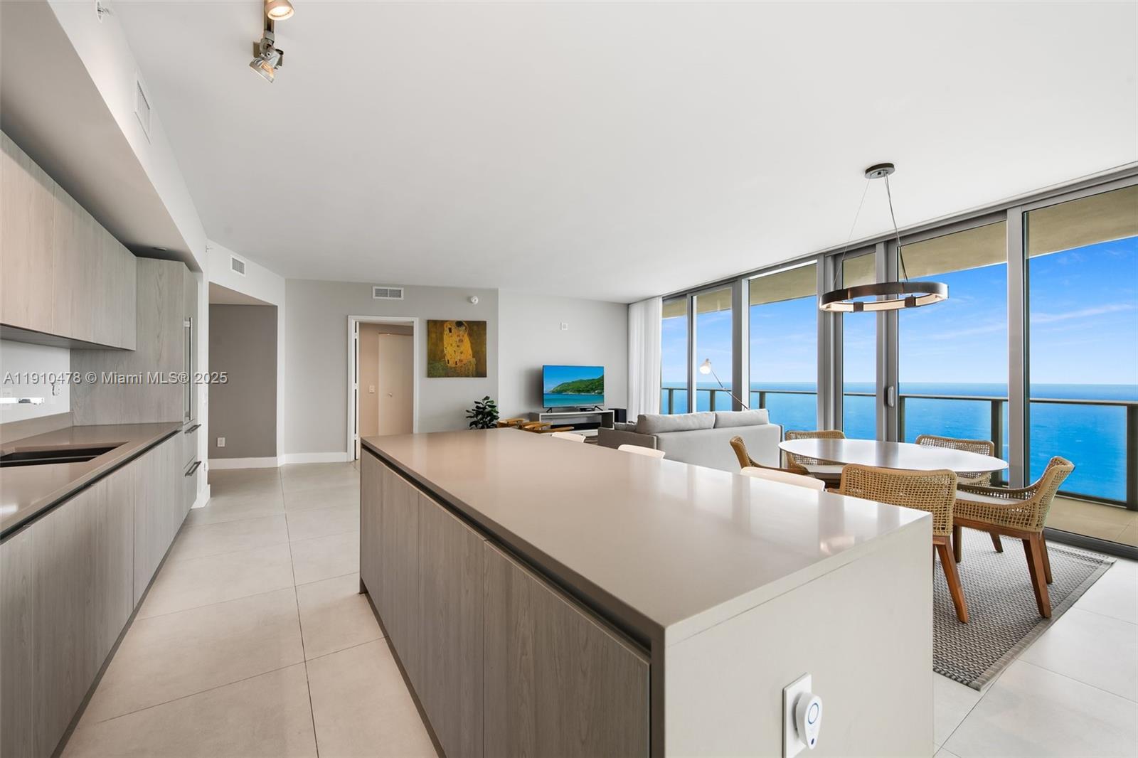 4111 SOUTH OCEAN DRIVE CO - Residential Lease